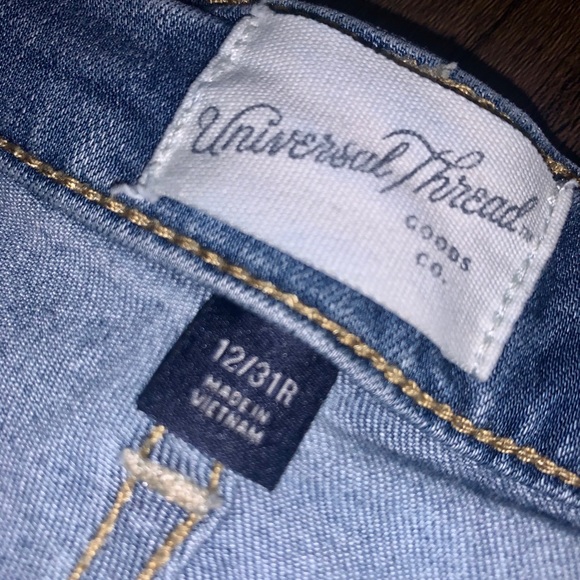 Universal thread Jeans - Picture 6 of 6